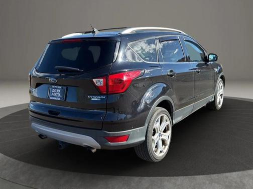 Agate Black Metallic 2019 Ford Escape Titanium