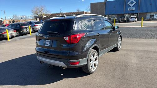 Agate Black Metallic 2019 Ford Escape Titanium