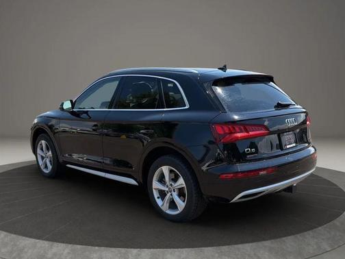 Brilliant Black 2020 Audi Q5 45 Premium Plus