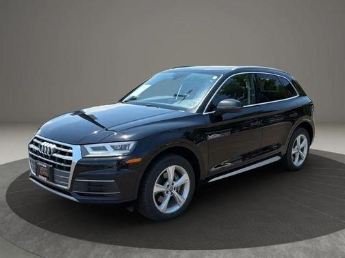 Brilliant Black 2020 Audi Q5 45 Premium Plus