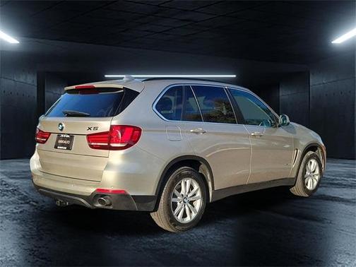 Photo 3 of 29 of 2015 BMW X5 xDrive35i