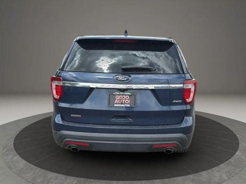 Blue Jeans Metallic 2017 Ford Explorer sport