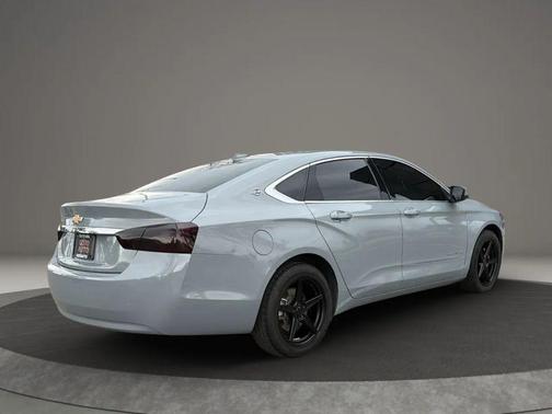 Gray 2017 Chevrolet Impala 1LS