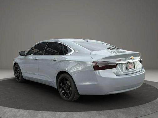 Gray 2017 Chevrolet Impala 1LS