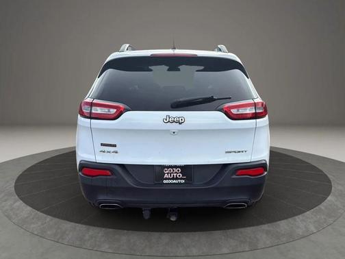 Bright White Clearcoat 2017 Jeep Cherokee Sport