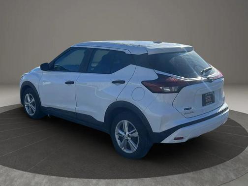 2023 Nissan Kicks S