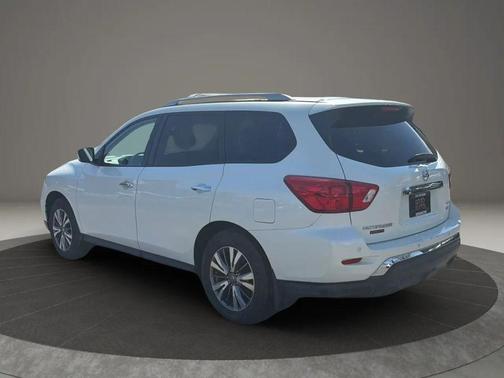White 2019 Nissan Pathfinder SV Sport Utility 4D