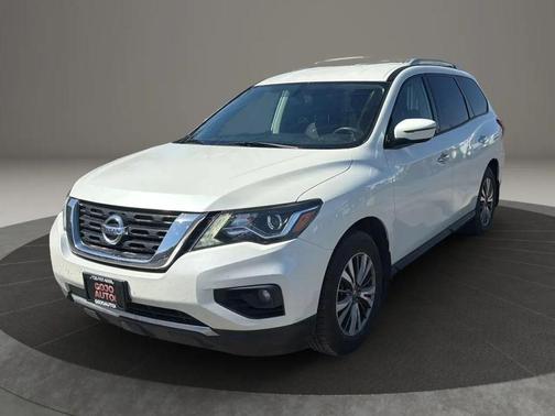 White 2019 Nissan Pathfinder SV Sport Utility 4D