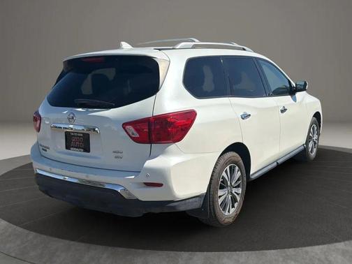 White 2019 Nissan Pathfinder SV Sport Utility 4D