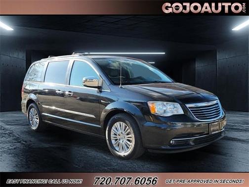 Photo 1 of 27 of 2013 Chrysler Town & Country Touring-L