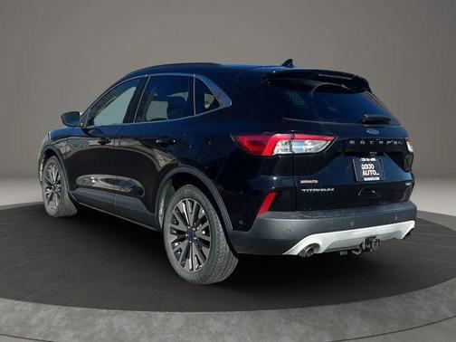 2020 Ford Escape Titanium