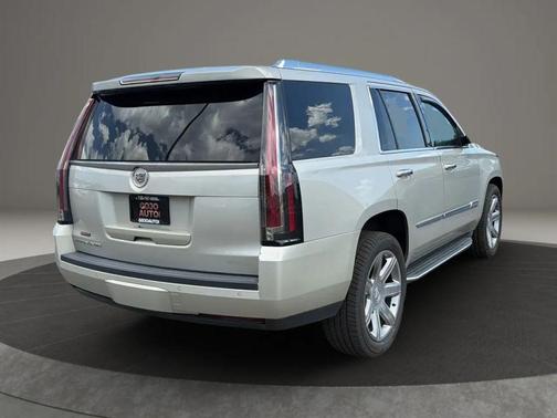 Silver Coast Metallic 2015 Cadillac Escalade Luxury