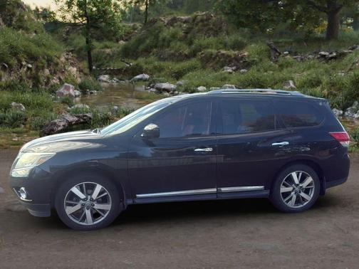 2013 Nissan Pathfinder Platinum
