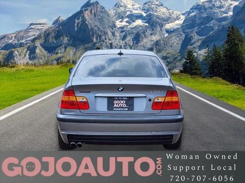 2005 BMW 330 330xi Sedan 4D
