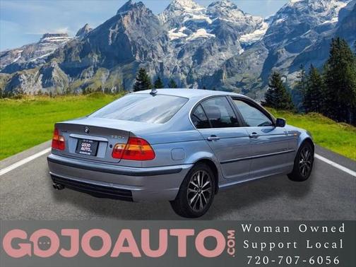 2005 BMW 330 330xi Sedan 4D