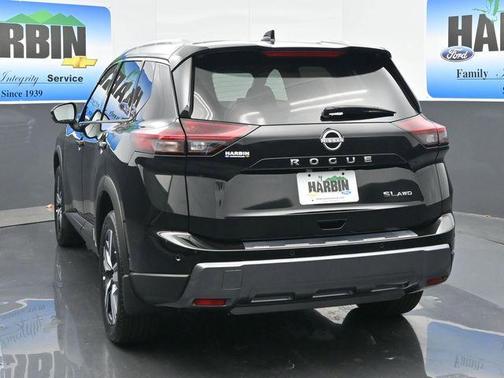 2024 Nissan Rogue SL