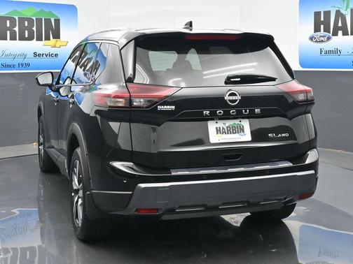 2024 Nissan Rogue SL