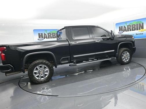Black 2024 Chevrolet Silverado 2500 High Country