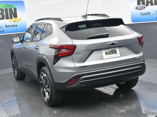 Sterling Gray Metallic 2026 Chevrolet Trax 2RS