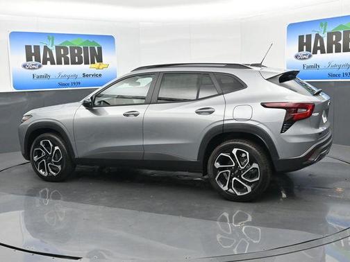 Sterling Gray Metallic 2026 Chevrolet Trax 2RS