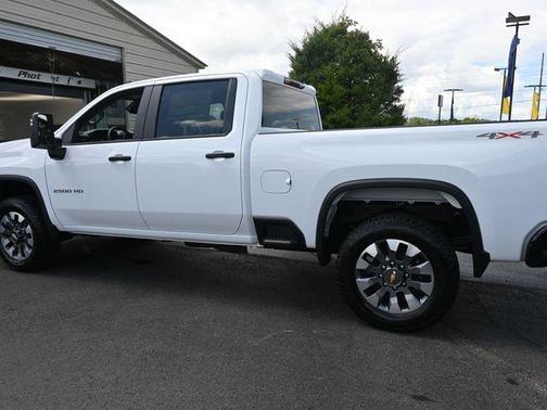 2025 Chevrolet Silverado 2500 Custom