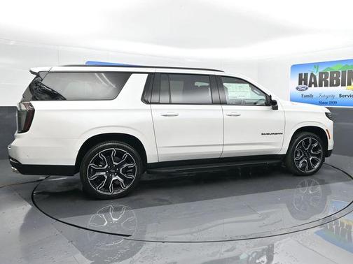 2025 Chevrolet Suburban RST
