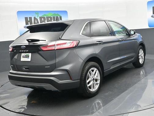Carbonized Gray Metallic 2024 Ford Edge SEL