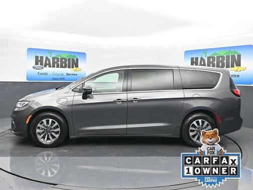 2023 Chrysler Pacifica Hybrid Touring L