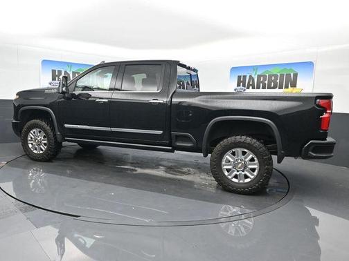 Black 2025 Chevrolet Silverado 2500 High Country
