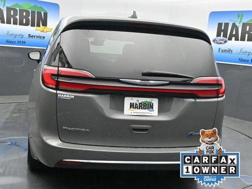 2023 Chrysler Pacifica Hybrid Touring L