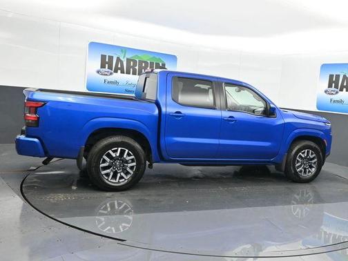 2024 Nissan Frontier SL