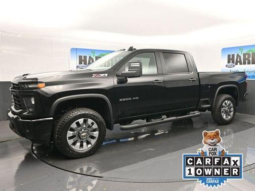Black 2025 Chevrolet Silverado 2500 Custom
