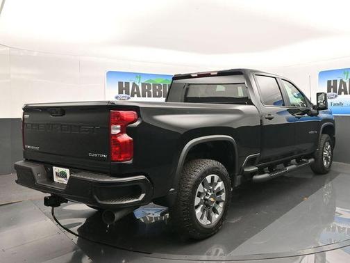 Black 2025 Chevrolet Silverado 2500 Custom
