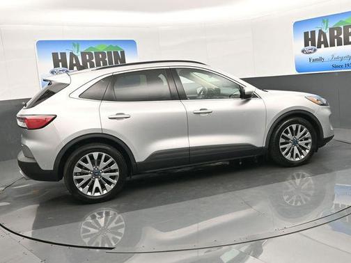 2020 Ford Escape Titanium Hybrid