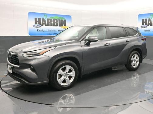 2024 Toyota Highlander LE