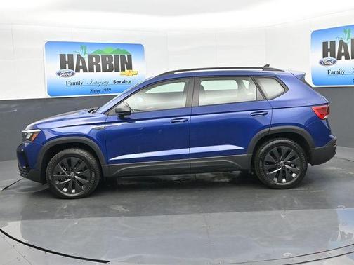 Blue Dusk 2024 Volkswagen Taos 1.5T S