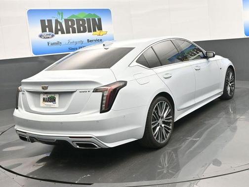 2022 Cadillac CT5 Premium Luxury RWD