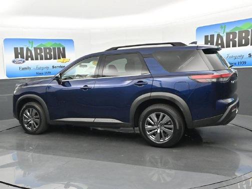 Deep Ocean Blue 2024 Nissan Pathfinder SV