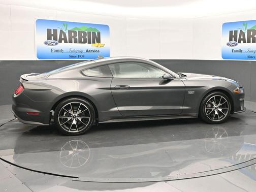 2020 Ford Mustang EcoBoost