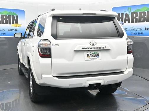 2024 Toyota 4Runner SR5