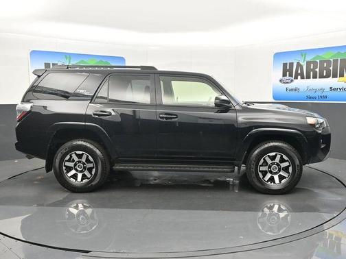 2024 Toyota 4Runner TRD Off Road