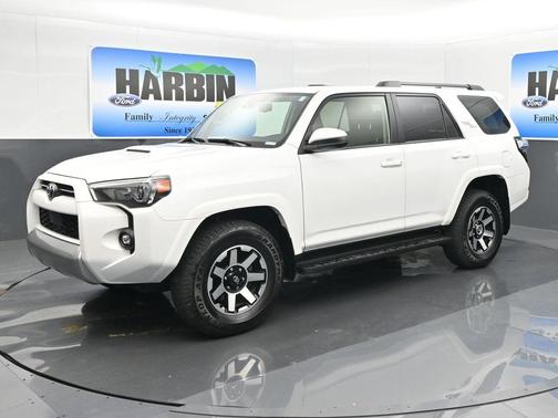 2024 Toyota 4Runner TRD Off Road