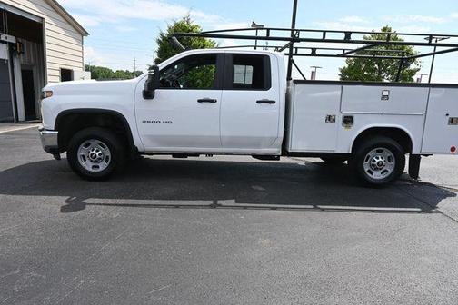 Summit White 2022 Chevrolet Silverado 2500 WT