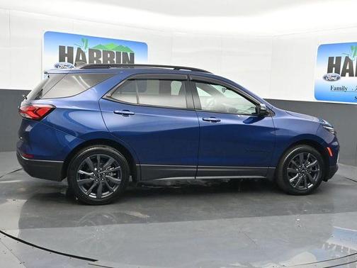 Blue 2022 Chevrolet Equinox RS