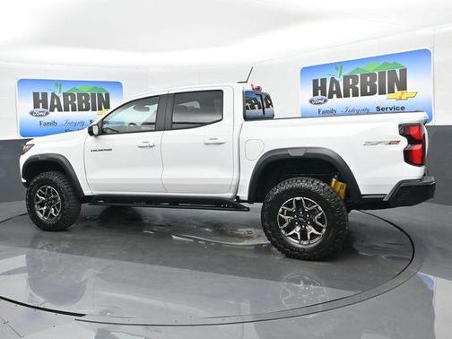 Summit White 2026 Chevrolet Colorado ZR2