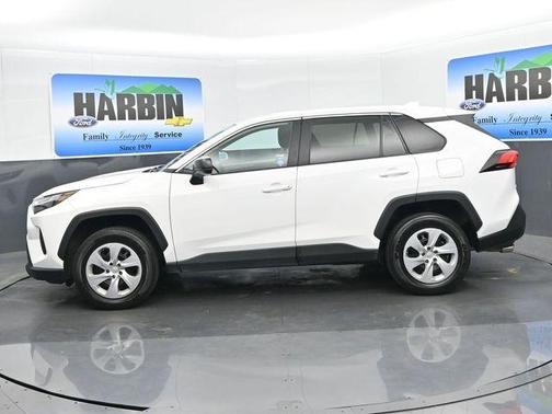 Ice 2024 Toyota RAV4 LE