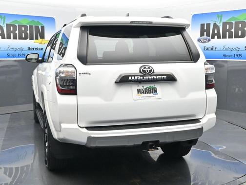 2024 Toyota 4Runner TRD Off Road