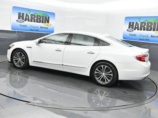 2017 Buick LaCrosse Essence