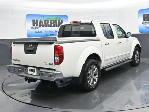 Glacier White 2019 Nissan Frontier SL