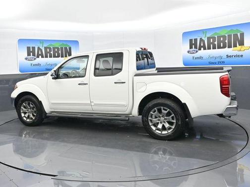 Glacier White 2019 Nissan Frontier SL
